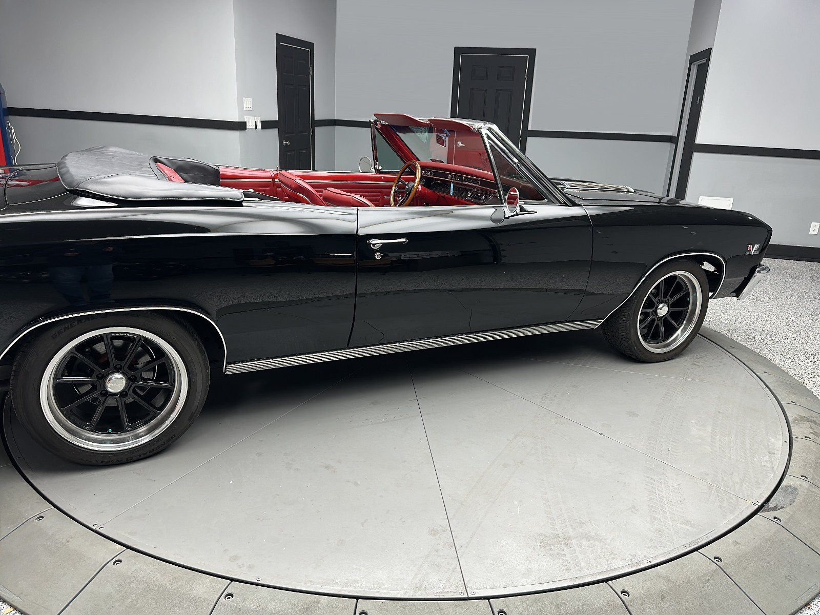 Chevrolet-Chevelle-1967-Convertible-5