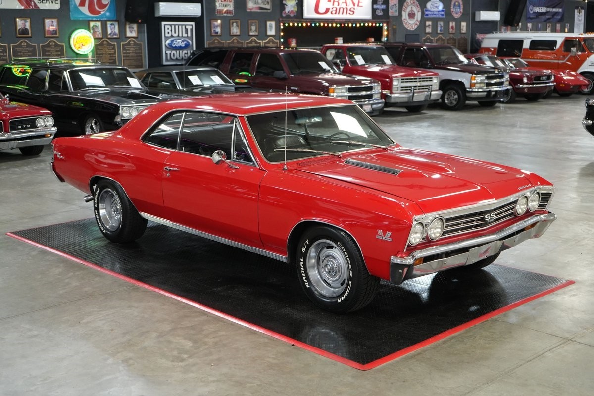 Chevrolet-Chevelle-1967-Coupe-16