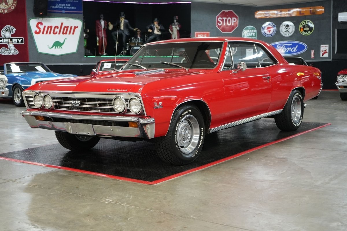 Chevrolet-Chevelle-1967-Coupe-18