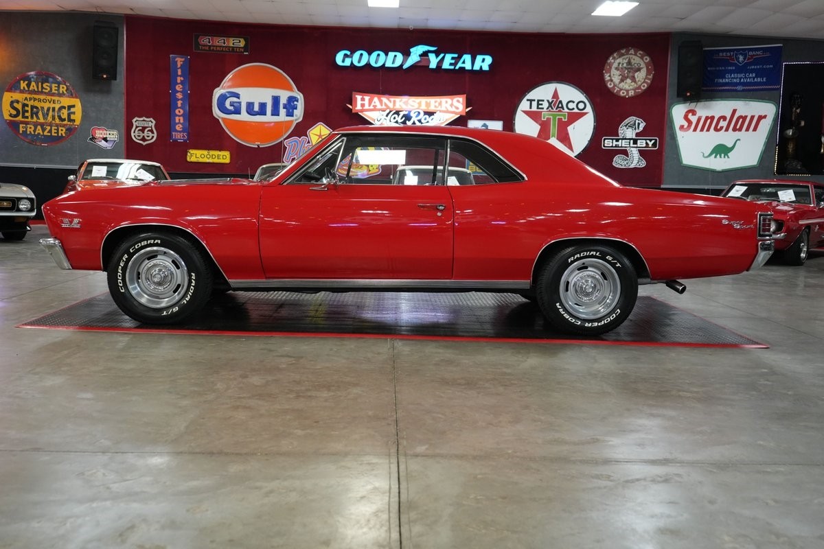 Chevrolet-Chevelle-1967-Coupe-19