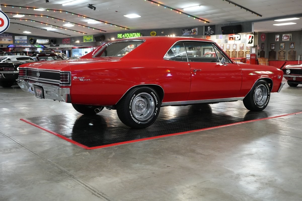 Chevrolet-Chevelle-1967-Coupe-22