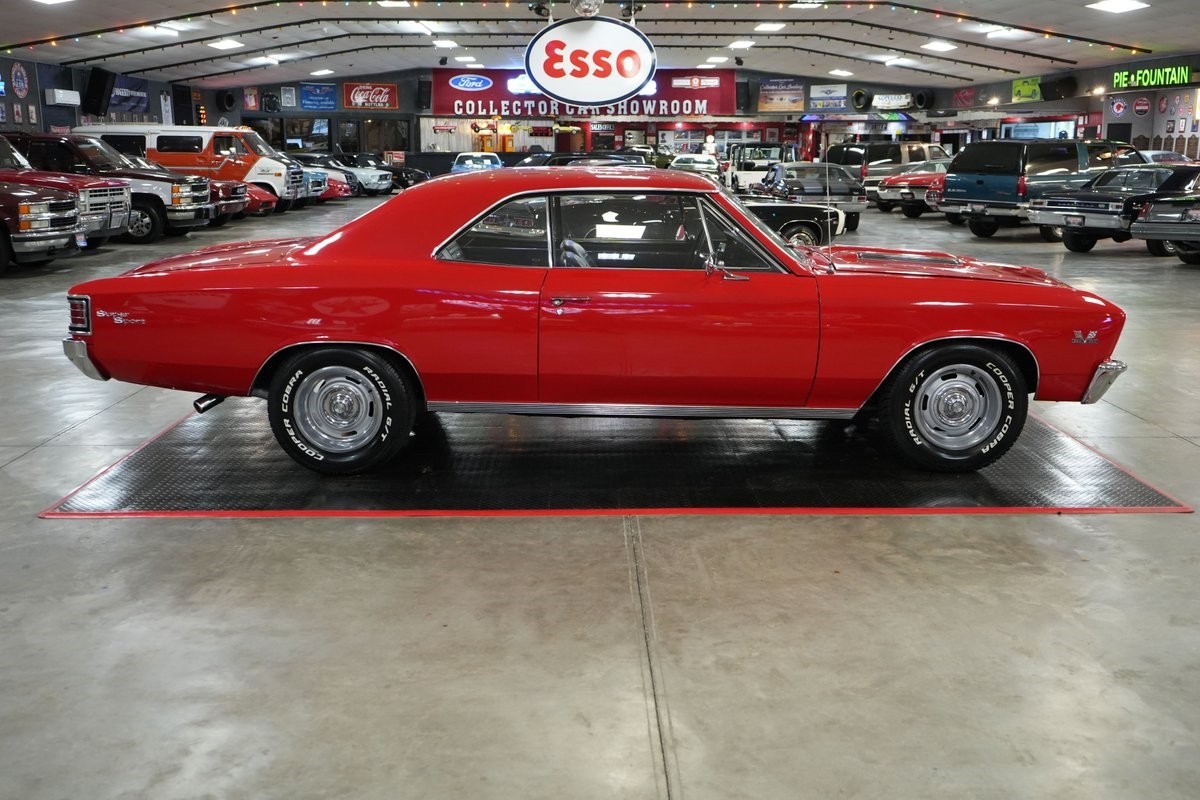 Chevrolet-Chevelle-1967-Coupe-6