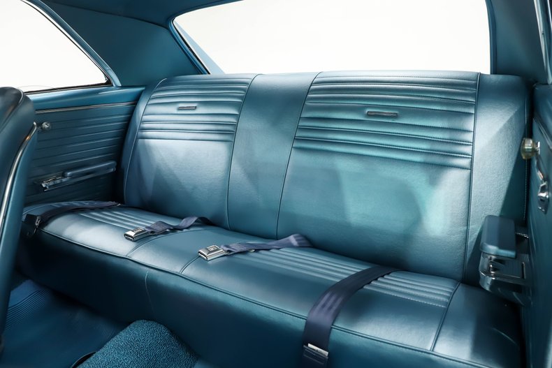 Chevrolet-Chevelle-1967-Nantucket-blue-Black-10