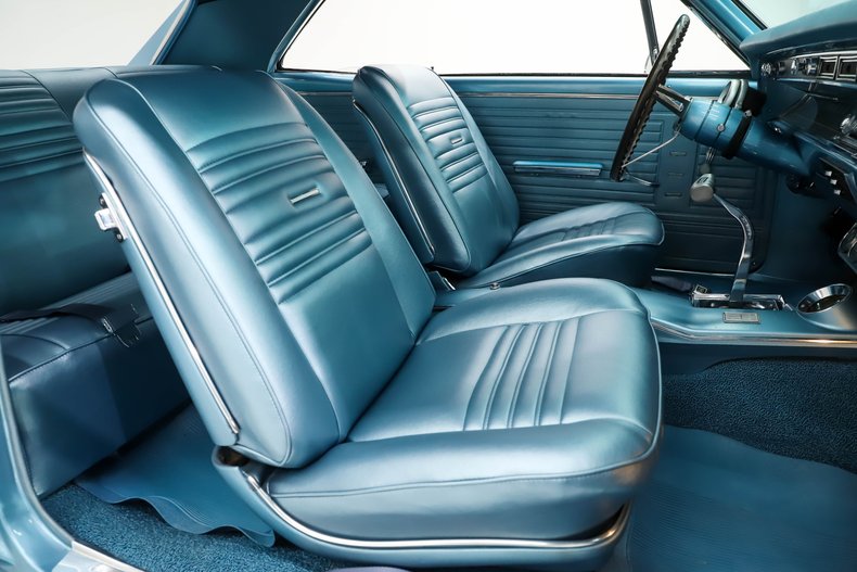 Chevrolet-Chevelle-1967-Nantucket-blue-Black-17