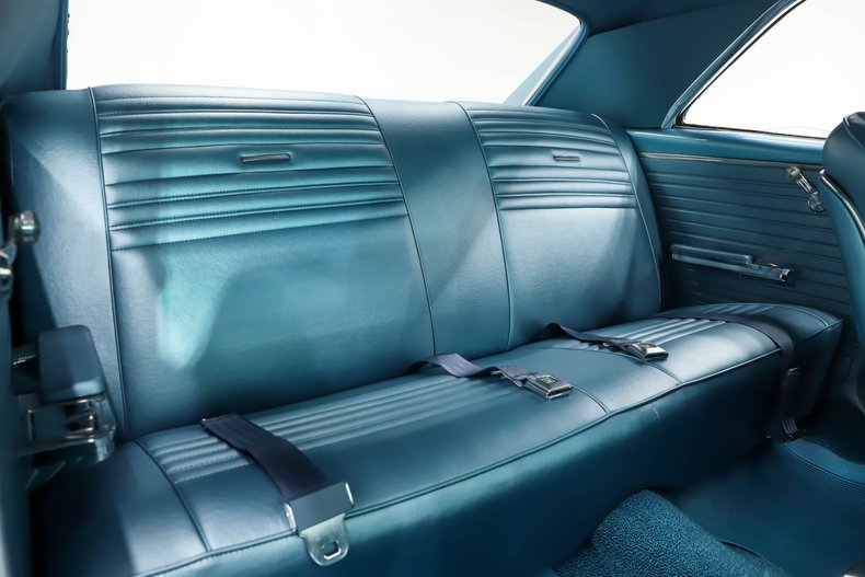 Chevrolet-Chevelle-1967-Nantucket-blue-Black-18