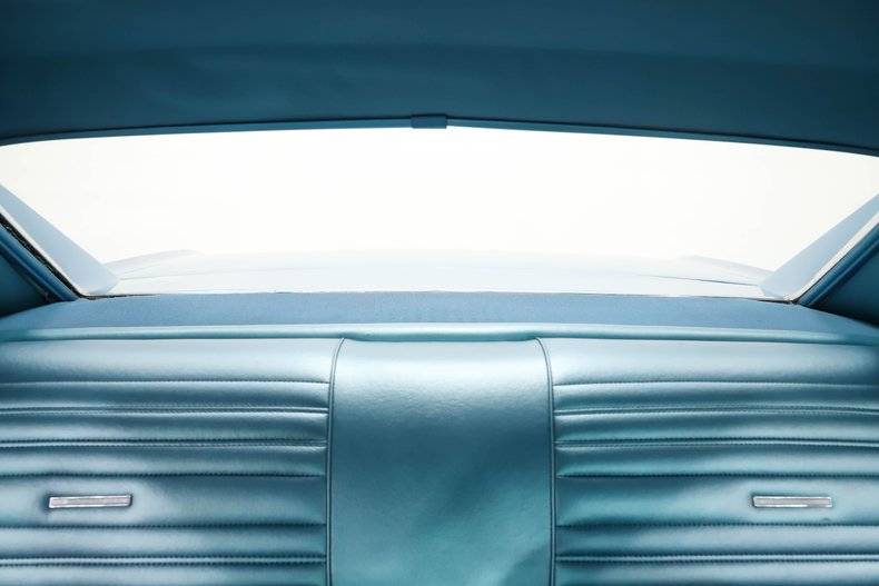 Chevrolet-Chevelle-1967-Nantucket-blue-Black-19