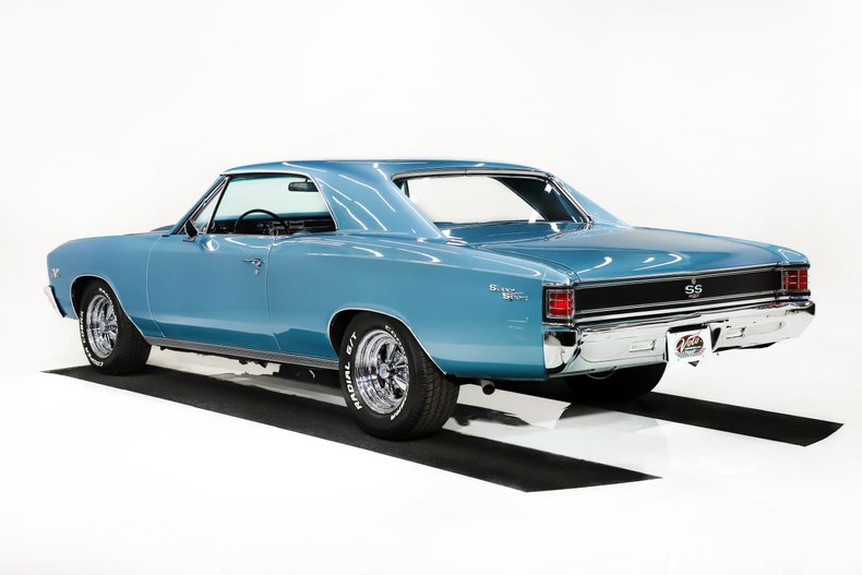 Chevrolet-Chevelle-1967-Nantucket-blue-Black-4
