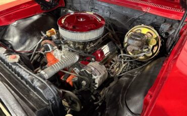 Chevrolet-Chevelle-1967-Red-Black-Vinyl-10