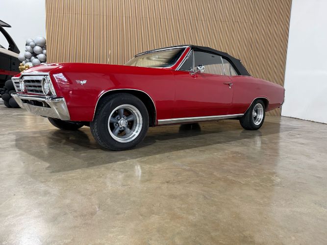 Chevrolet-Chevelle-1967-Red-Black-Vinyl-5