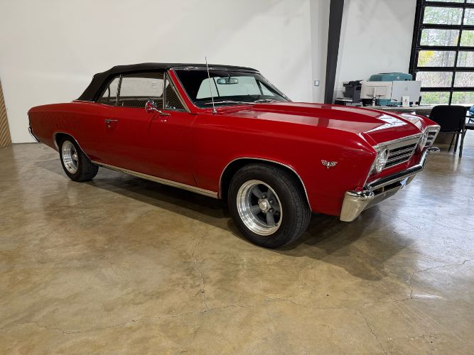 Chevrolet-Chevelle-1967-Red-Black-Vinyl-6