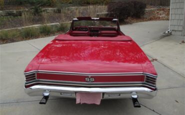 Chevrolet-Chevelle-1967-Red-Red-9