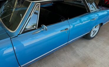 Chevrolet-Chevelle-1967-Sedan-3