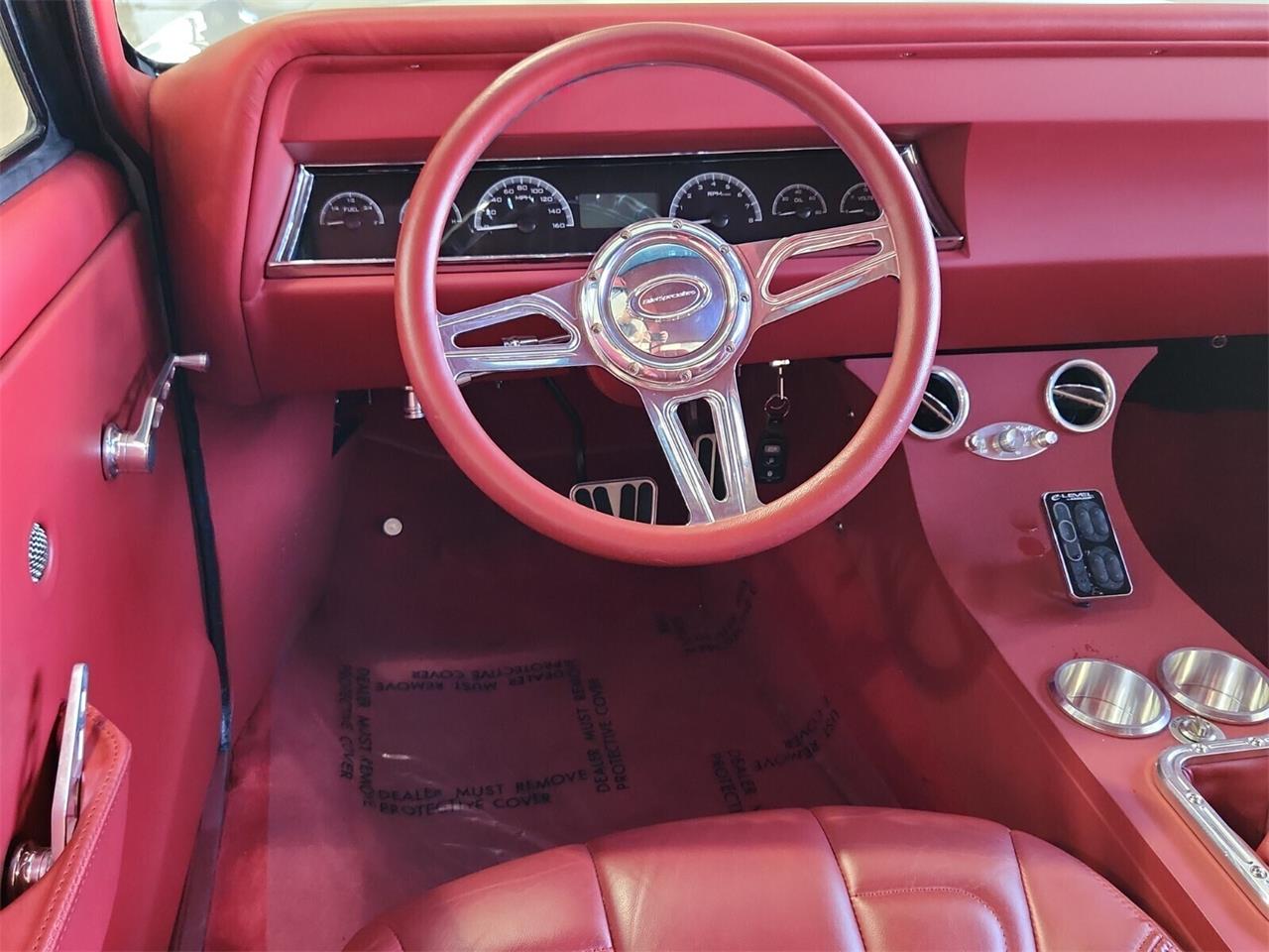 Chevrolet-Chevelle-1967-WHITE-RED-15