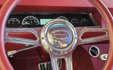 Chevrolet-Chevelle-1967-WHITE-RED-37
