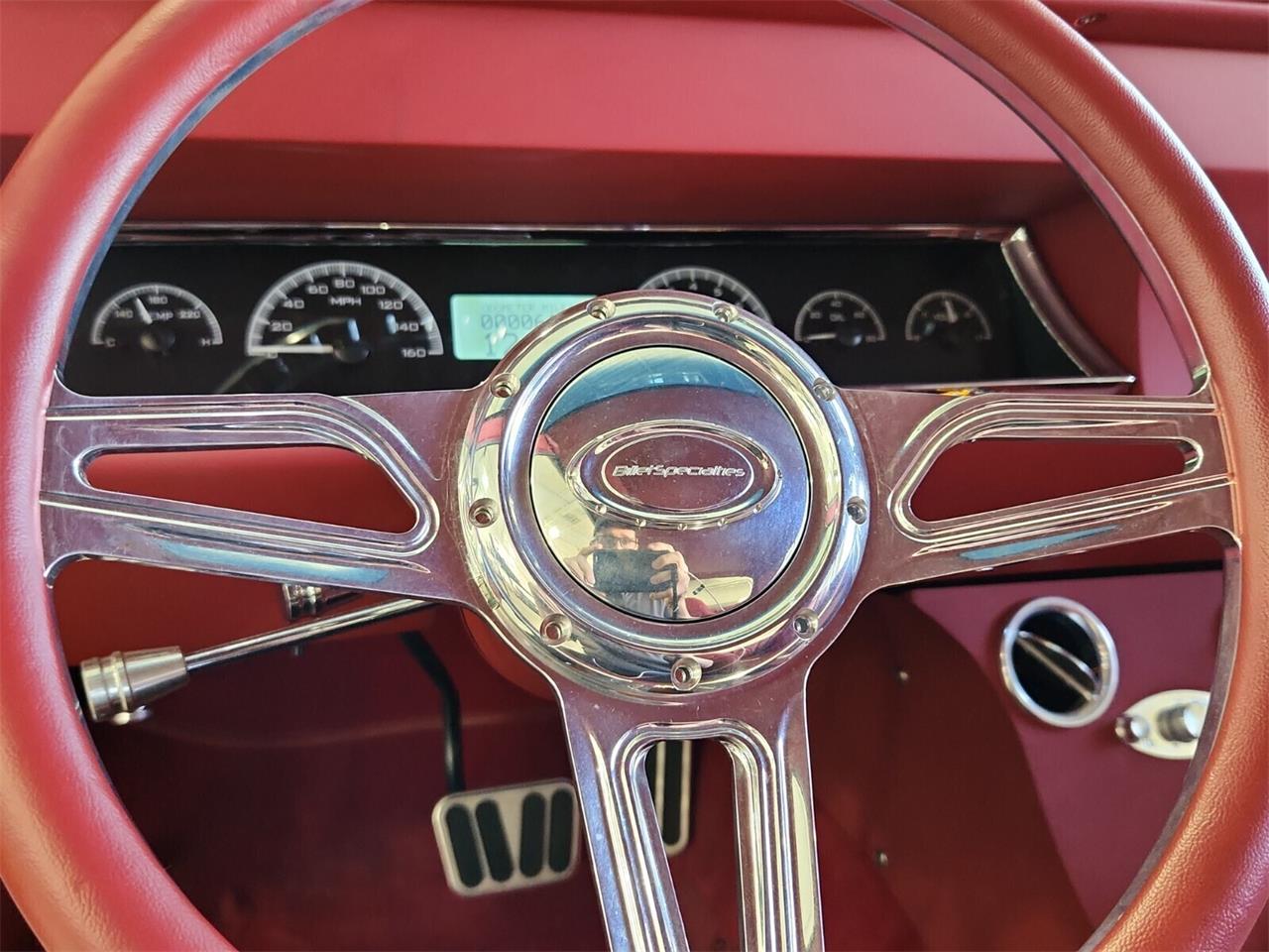 Chevrolet-Chevelle-1967-WHITE-RED-37