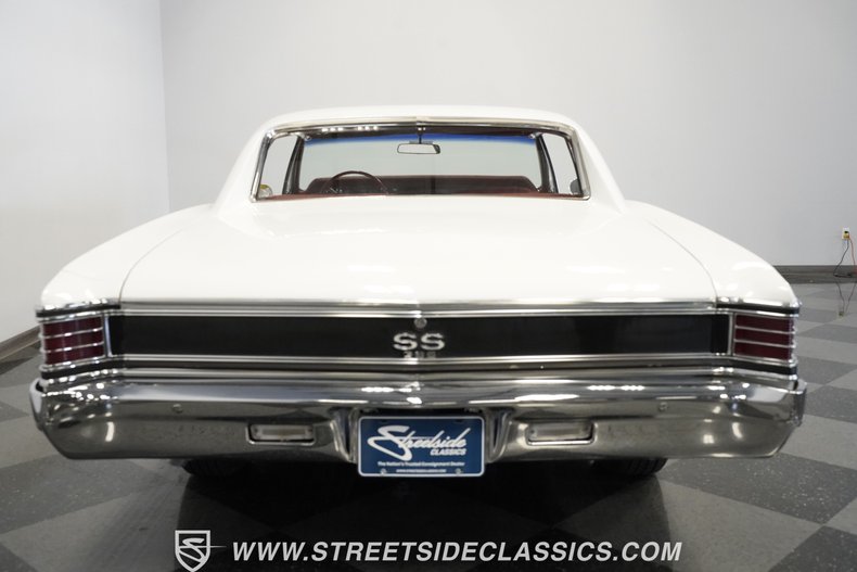 Chevrolet-Chevelle-1967-White-Red-6