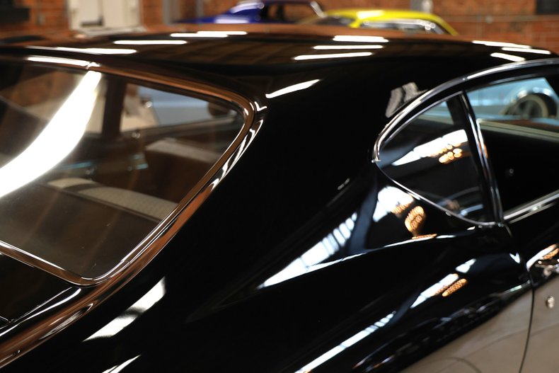Chevrolet-Chevelle-1968-Black-Black-Deluxe-14