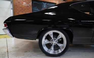 Chevrolet-Chevelle-1968-Black-Black-Deluxe-20