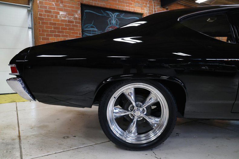 Chevrolet-Chevelle-1968-Black-Black-Deluxe-20