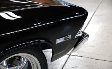 Chevrolet-Chevelle-1968-Black-Black-Deluxe-21