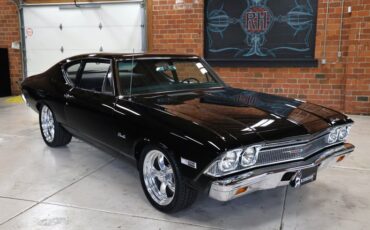 Chevrolet-Chevelle-1968-Black-Black-Deluxe-3