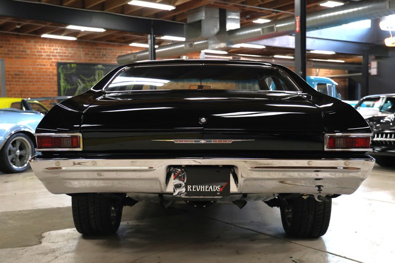 Chevrolet-Chevelle-1968-Black-Black-Deluxe-38
