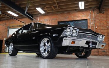 Chevrolet-Chevelle-1968-Black-Black-Deluxe-4