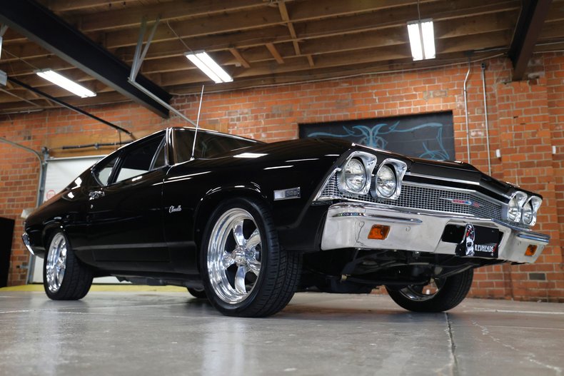 Chevrolet-Chevelle-1968-Black-Black-Deluxe-4