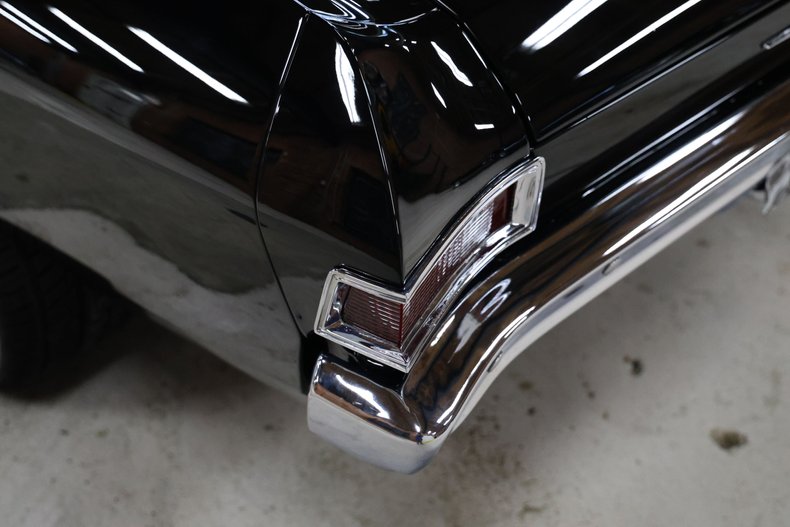 Chevrolet-Chevelle-1968-Black-Black-Deluxe-46