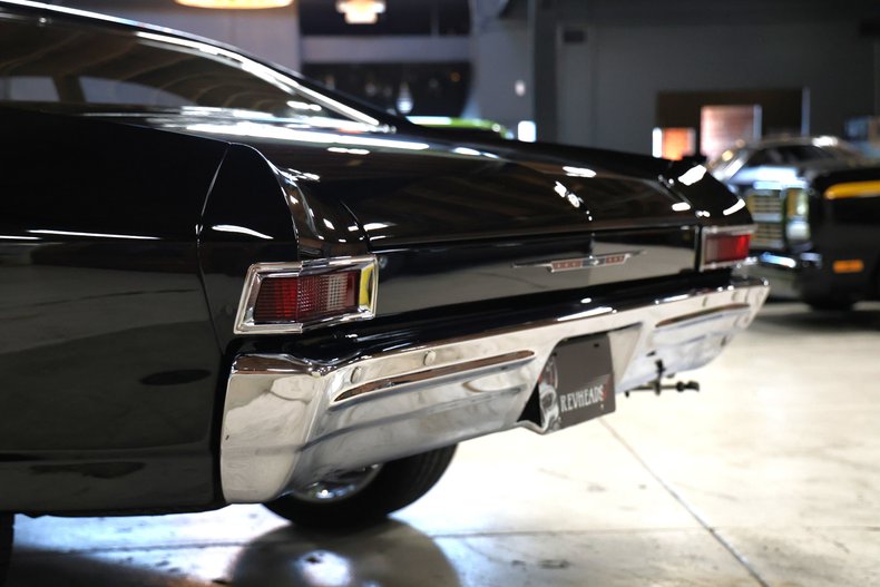 Chevrolet-Chevelle-1968-Black-Black-Deluxe-47