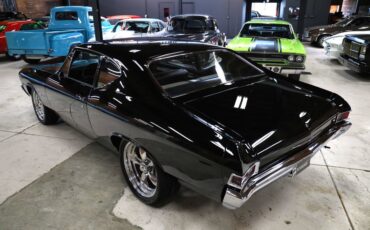 Chevrolet-Chevelle-1968-Black-Black-Deluxe-48