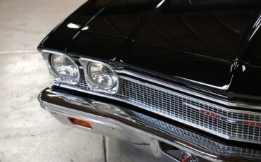 Chevrolet-Chevelle-1968-Black-Black-Deluxe-9