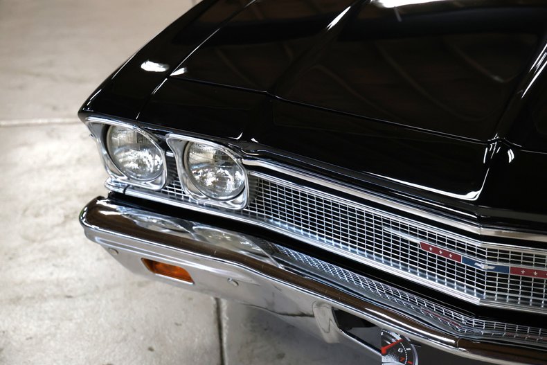 Chevrolet-Chevelle-1968-Black-Black-Deluxe-9