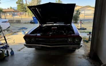 Chevrolet-Chevelle-1968-Burgundy-Black-11