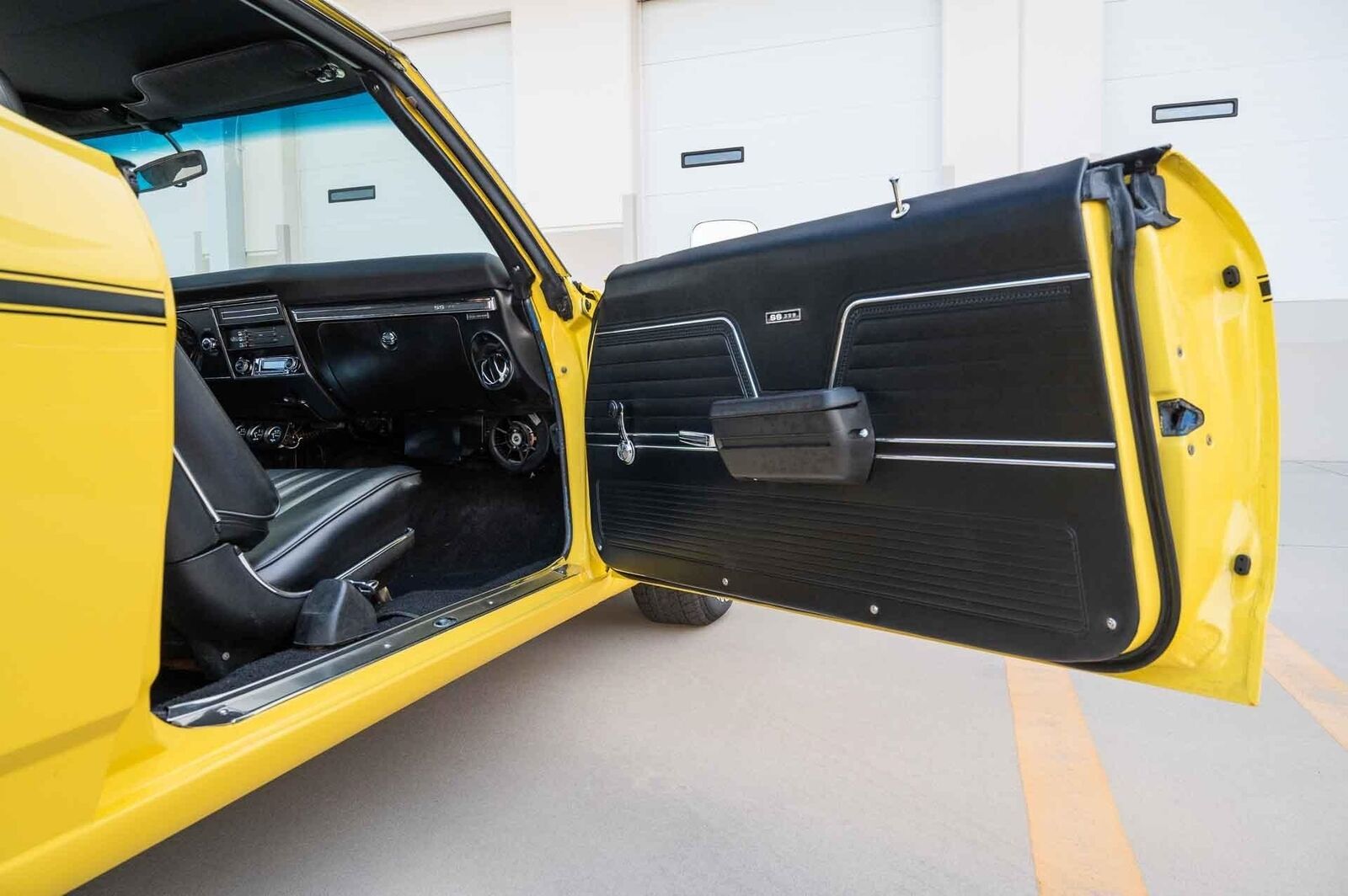 Chevrolet-Chevelle-1969-2-Door-21