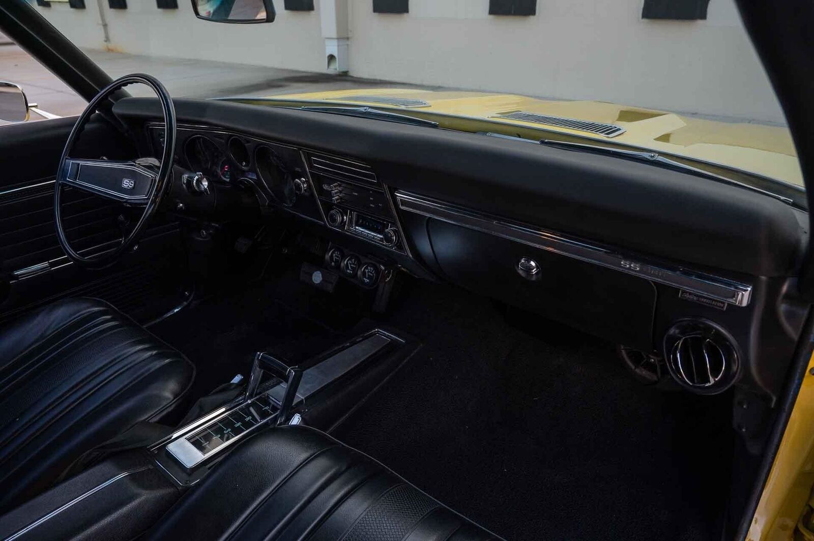 Chevrolet-Chevelle-1969-2-Door-24