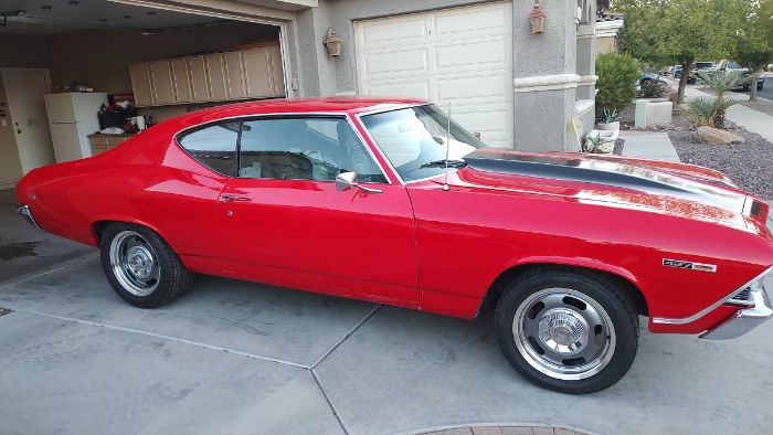 Chevrolet-Chevelle-1969-Red-Black-stripes-18