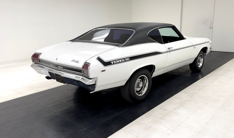 Chevrolet-Chevelle-1969-White-Black-23