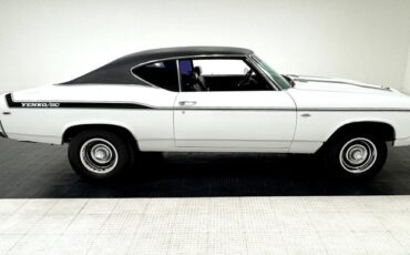 Chevrolet-Chevelle-1969-White-Black-24