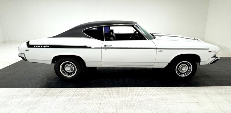 Chevrolet-Chevelle-1969-White-Black-24