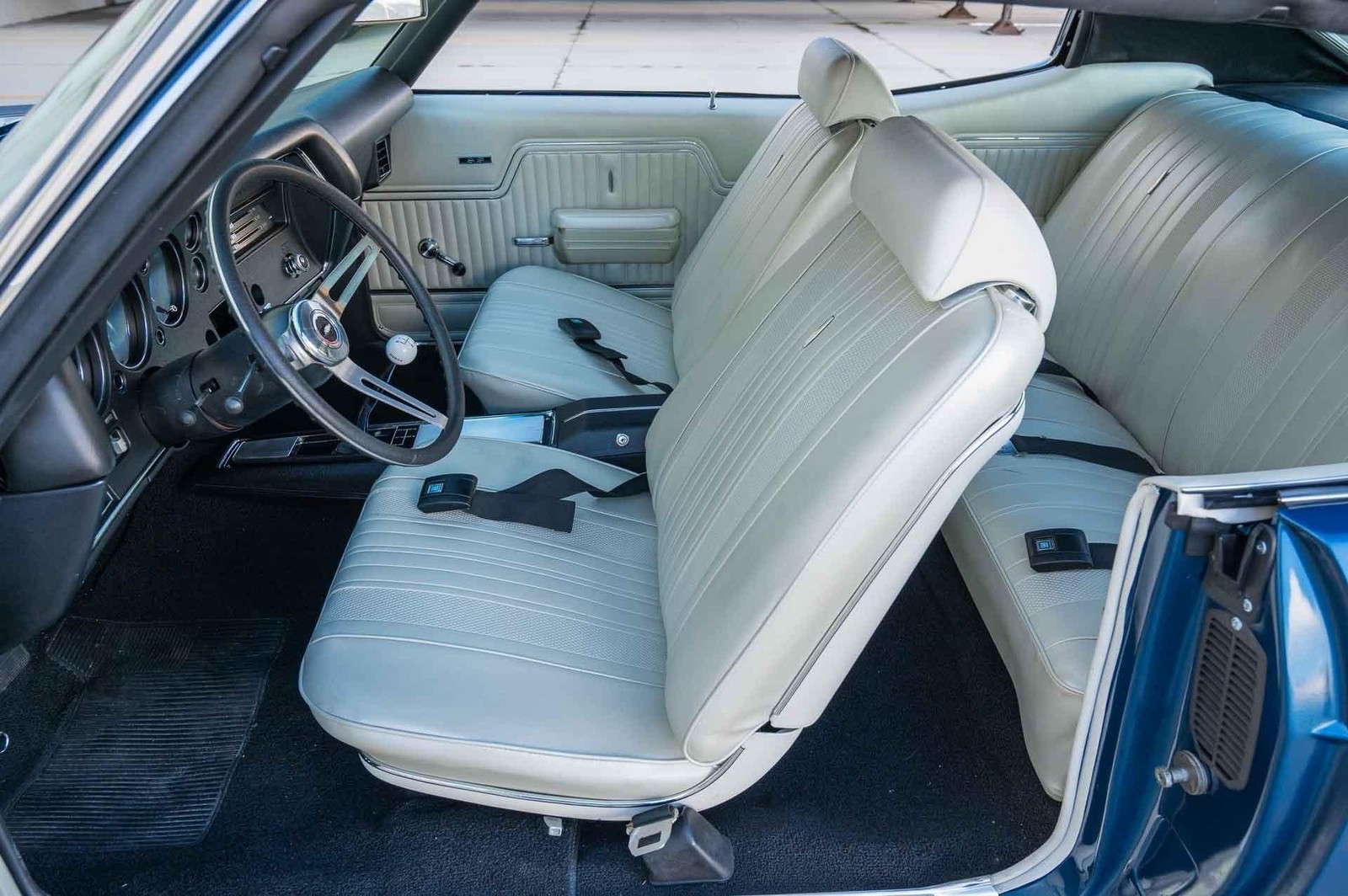 Chevrolet-Chevelle-1970-2-Door-10