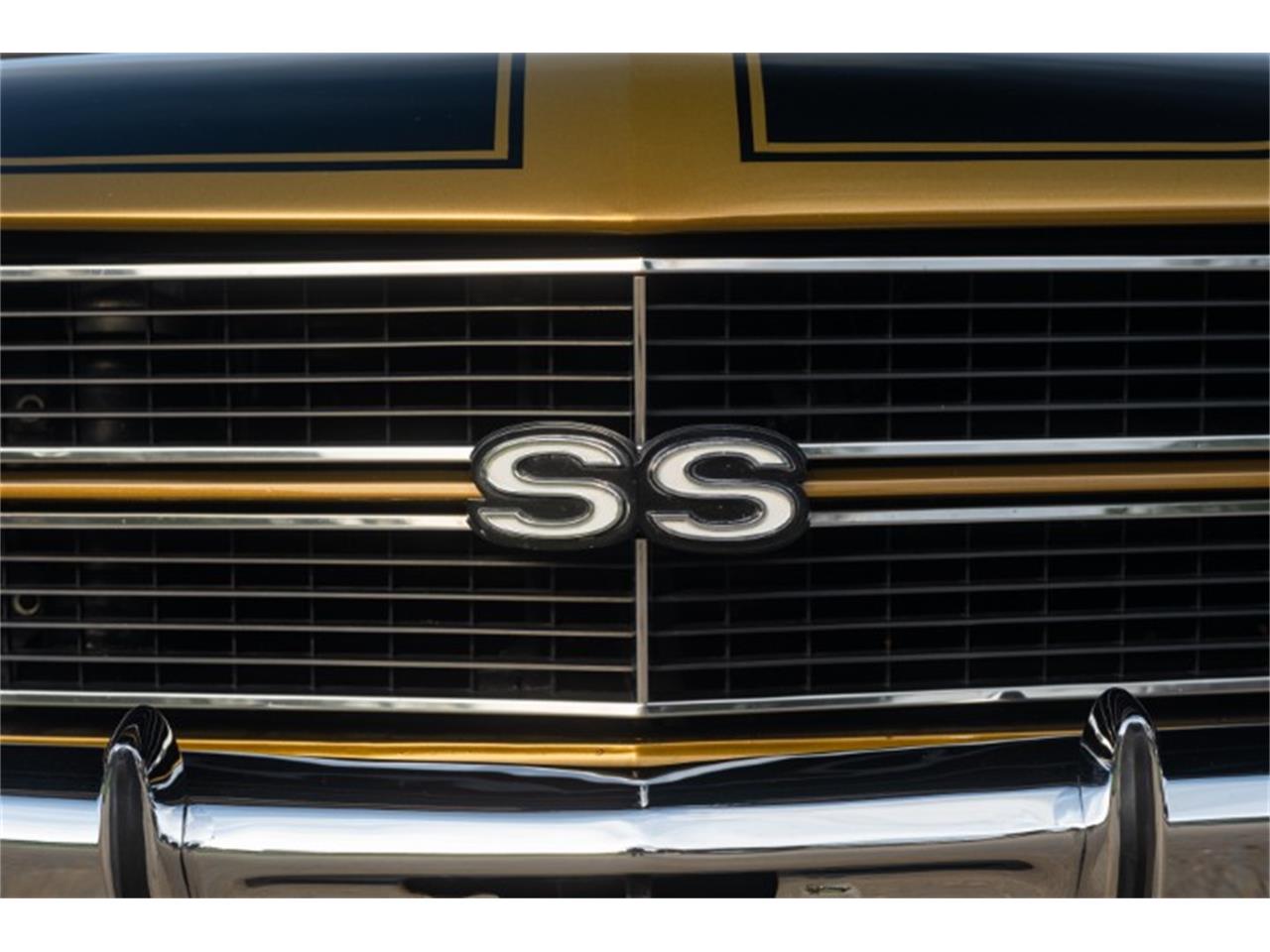 Chevrolet-Chevelle-1970-Antique-Gold-White-17