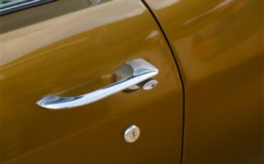 Chevrolet-Chevelle-1970-Antique-Gold-White-27