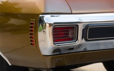 Chevrolet-Chevelle-1970-Antique-Gold-White-34