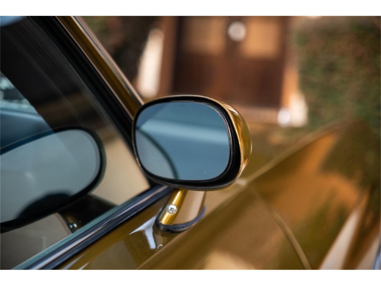 Chevrolet-Chevelle-1970-Antique-Gold-White-40