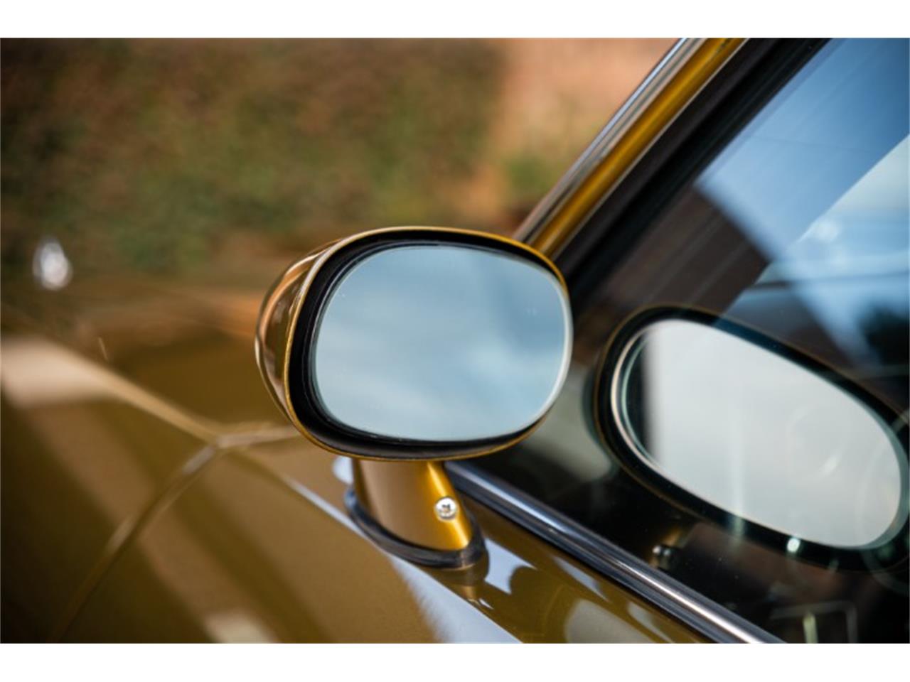 Chevrolet-Chevelle-1970-Antique-Gold-White-41