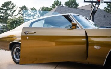 Chevrolet-Chevelle-1970-Antique-Gold-White-43