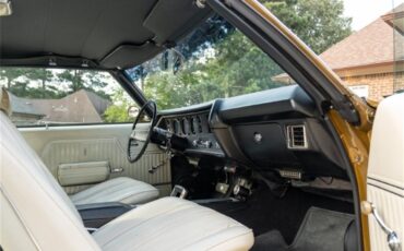 Chevrolet-Chevelle-1970-Antique-Gold-White-46