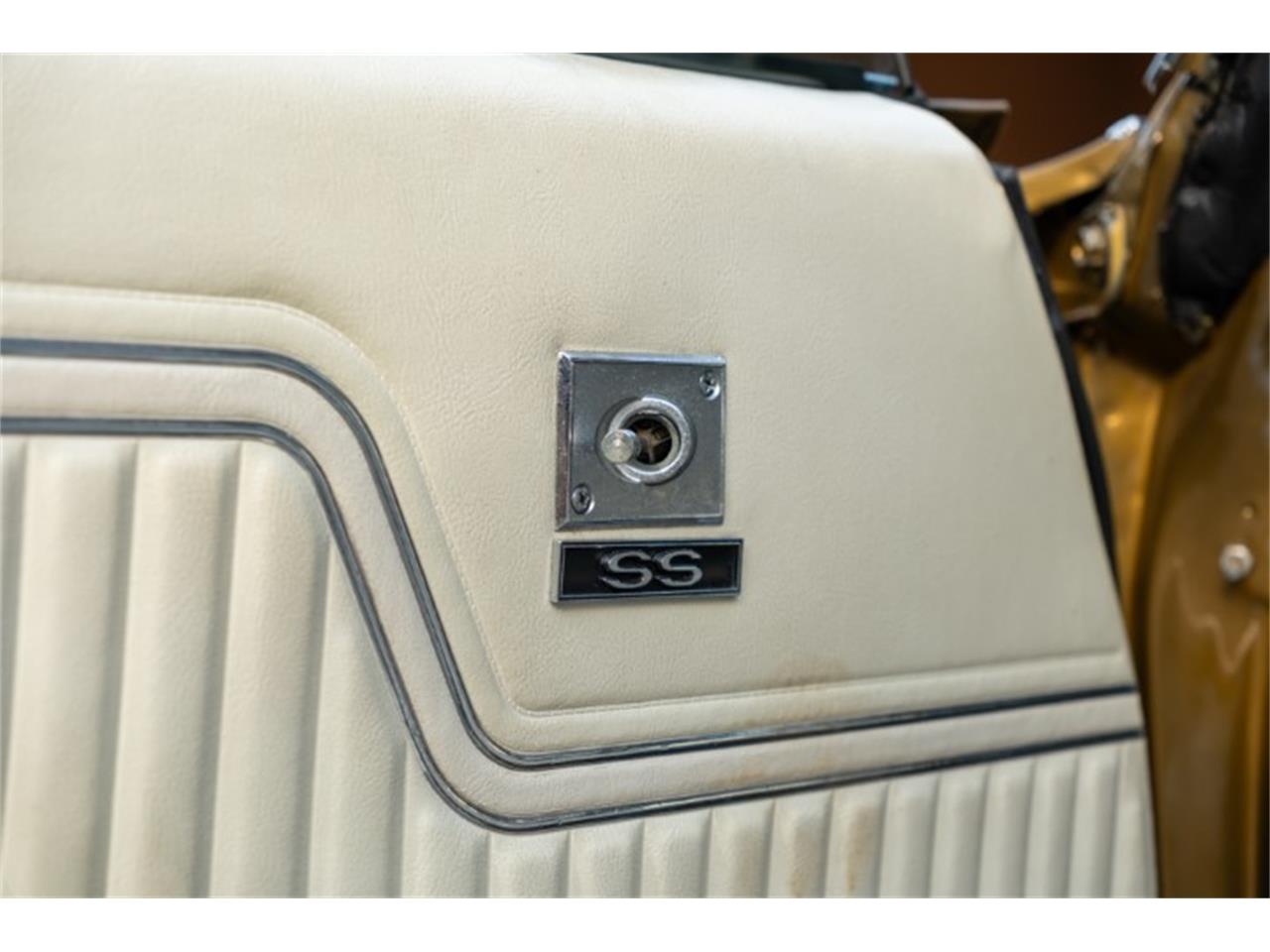Chevrolet-Chevelle-1970-Antique-Gold-White-51