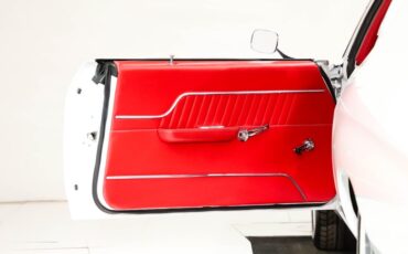 Chevrolet-Chevelle-1970-Classic-White-Red-Leather-15